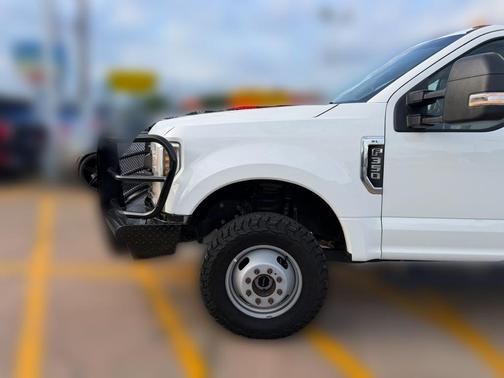Oxford White 2018 Ford F-350 XL