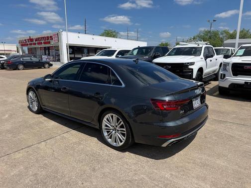 Manhattan Gray Metallic 2019 Audi A4 45 Premium