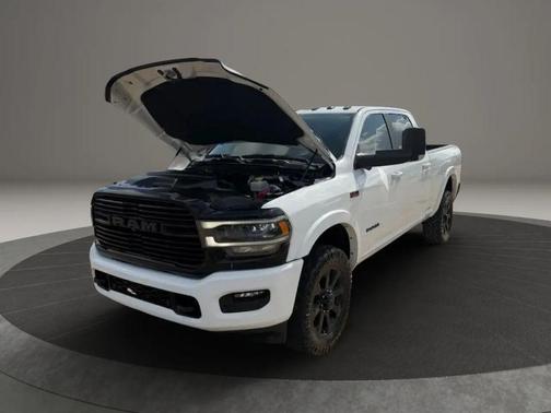 Bright White Clearcoat 2020 RAM 2500 Laramie Crew Cab 4x4 6'4' Box