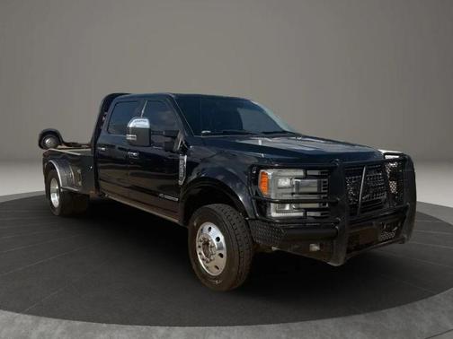 Shadow Black 2017 Ford F-450 Platinum