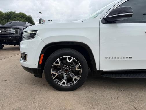 Bright White Clearcoat 2024 Jeep Wagoneer Series III 4x4
