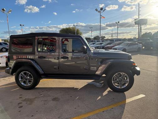 2022 Jeep Wrangler Unlimited Sahara