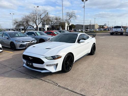 2020 Ford Mustang EcoBoost Premium