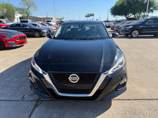 2022 Nissan Altima 2.5 SV