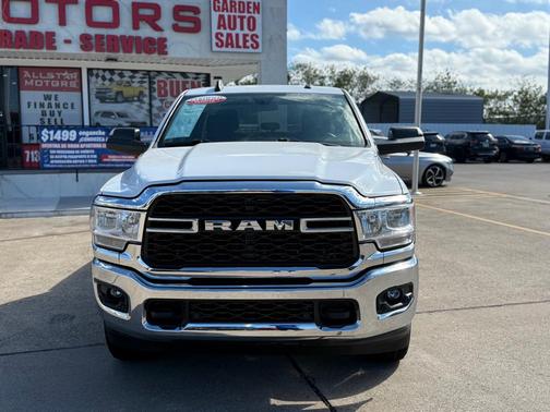 2019 RAM 2500 Tradesman Crew Cab 4x4 6'4' Box