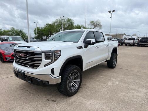 2022 GMC Sierra 1500 SLT