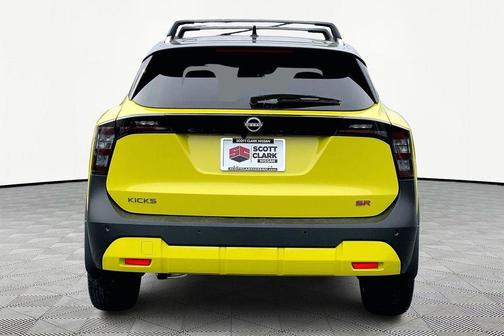 2026 Nissan Kicks SR