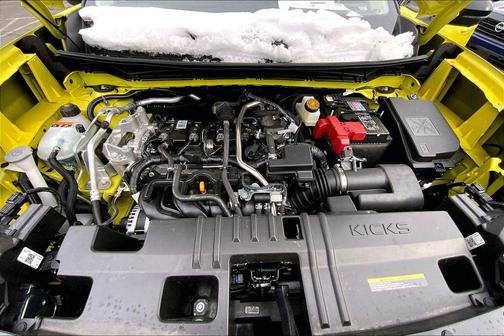 2026 Nissan Kicks SR