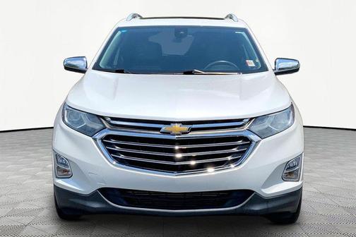Iridescent Pearl Tricoat 2018 Chevrolet Equinox Premier