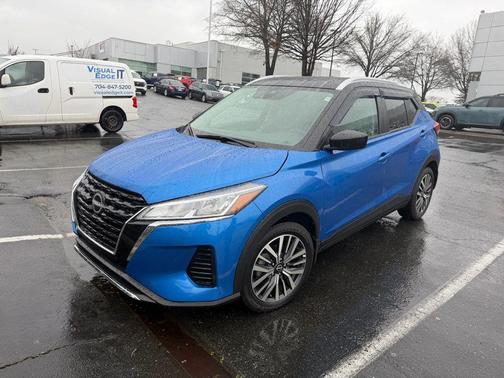 2023 Nissan Kicks SV