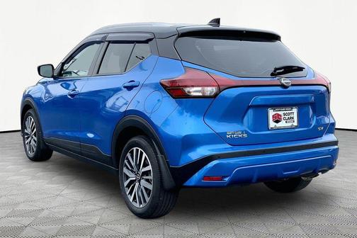 2023 Nissan Kicks SV