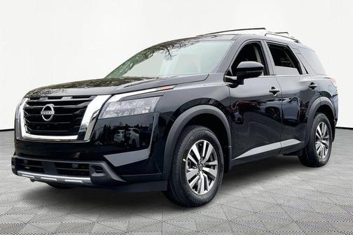 2025 Nissan Pathfinder SL FWD