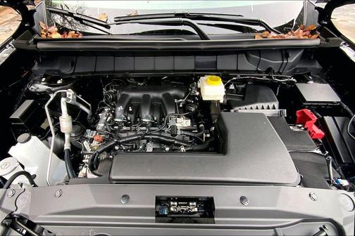 2025 Nissan Pathfinder SL FWD