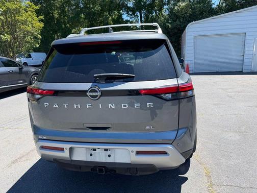 Gun Metallic 2022 Nissan Pathfinder SL 2WD