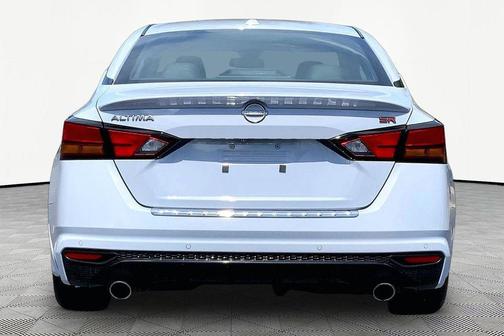Gray Sky Pearl 2023 Nissan Altima SR FWD