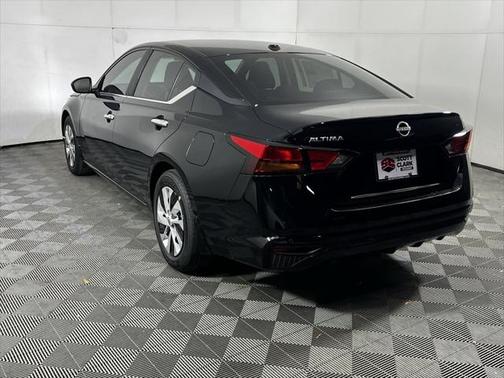 2025 Nissan Altima S FWD