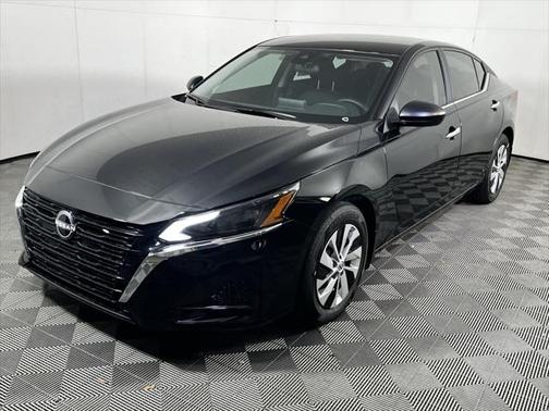 2025 Nissan Altima S FWD
