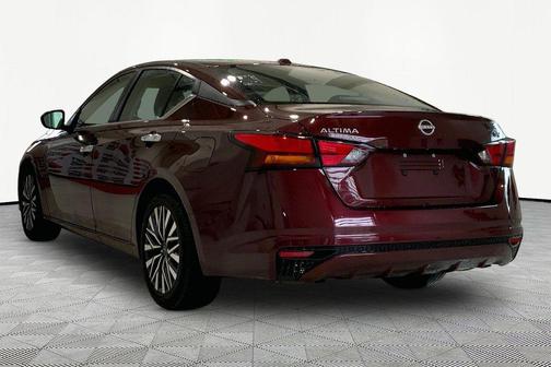 Garnet Pearl Metallic 2024 Nissan Altima 2.5 SV