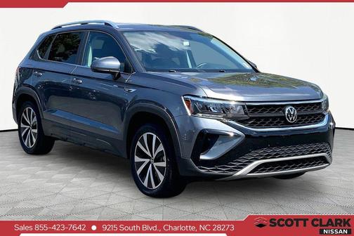 Platinum Gray Metallic 2022 Volkswagen Taos 1.5T SE