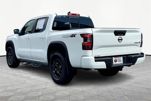 2022 Nissan Frontier PRO-4X