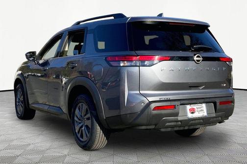2024 Nissan Pathfinder SV FWD