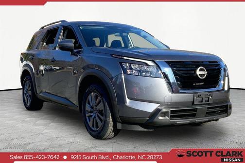 2024 Nissan Pathfinder SV FWD