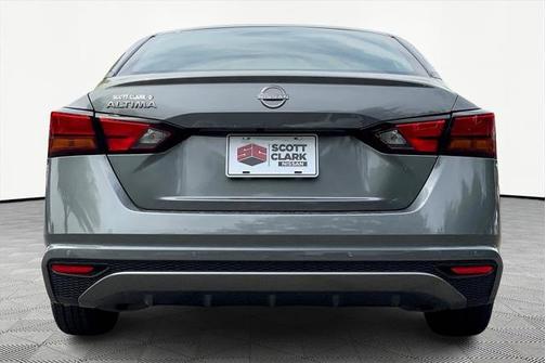 2023 Nissan Altima S FWD
