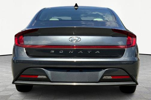 2022 Hyundai SONATA SE