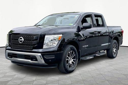 2022 Nissan Titan SV
