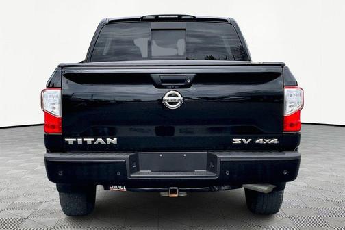 2022 Nissan Titan SV