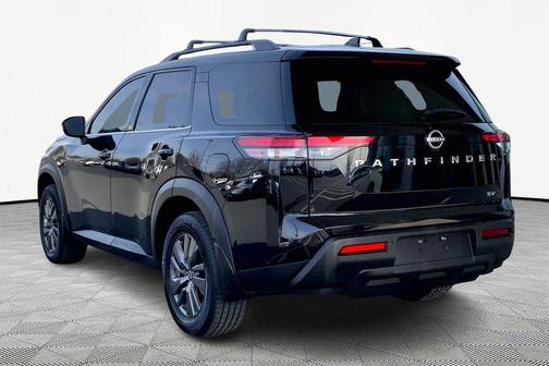 2022 Nissan Pathfinder SV 2WD