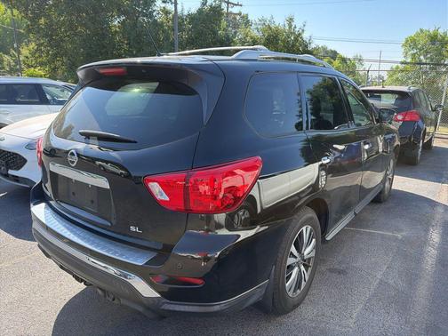 Magnetic Black Metallic 2017 Nissan Pathfinder SL