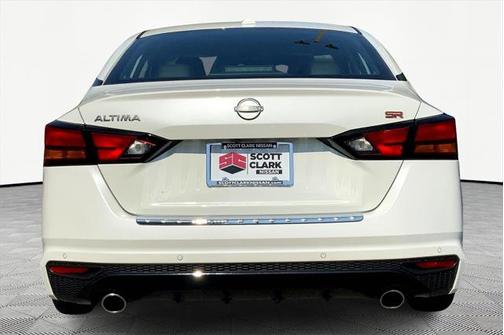 2023 Nissan Altima SR FWD