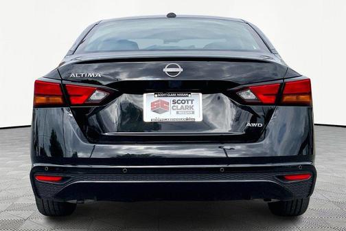 Super Black 2025 Nissan Altima 2.5 SV