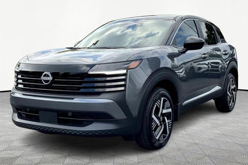 Gun Metallic/Super Black 2026 Nissan Kicks SV