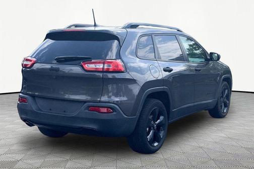 Granite Crystal Metallic Clearcoat 2016 Jeep Cherokee Sport