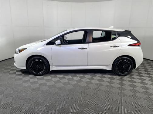 2025 Nissan Leaf SV PLUS