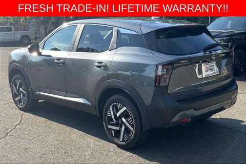 Gun Metallic 2025 Nissan Kicks SV