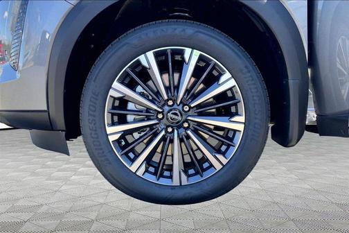 Gun Metallic 2026 Nissan Pathfinder Platinum