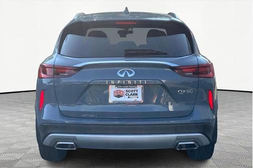 2022 INFINITI QX50 LUXE
