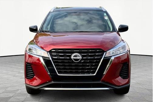 2022 Nissan Kicks SV