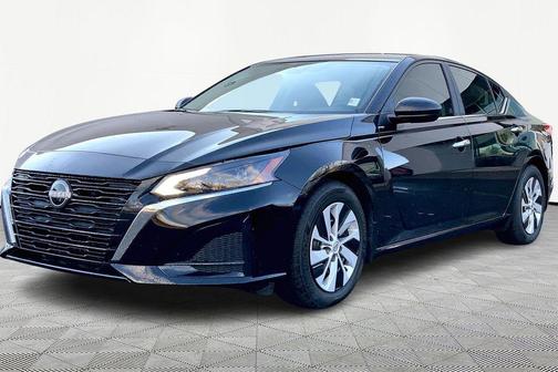 2025 Nissan Altima S FWD