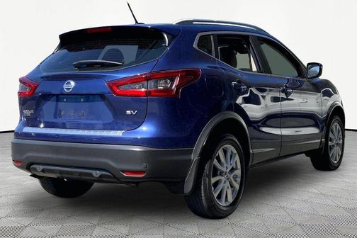 2022 Nissan Rogue Sport SV