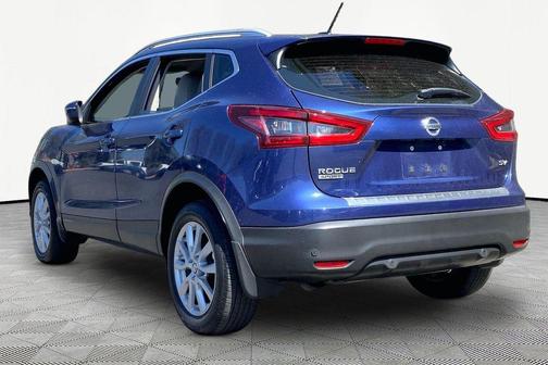 2022 Nissan Rogue Sport SV