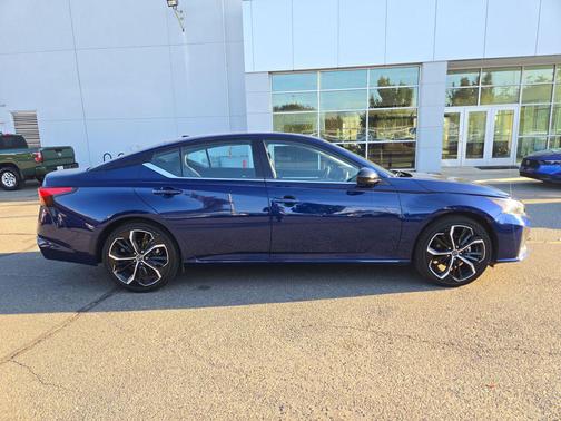 2024 Nissan Altima SR FWD