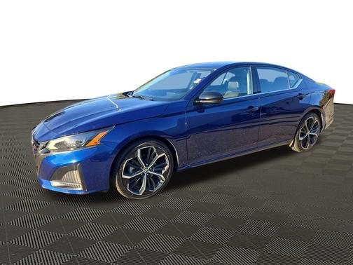 2024 Nissan Altima SR FWD