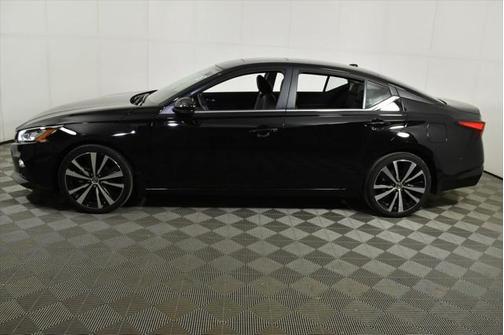 2020 Nissan Altima SR FWD