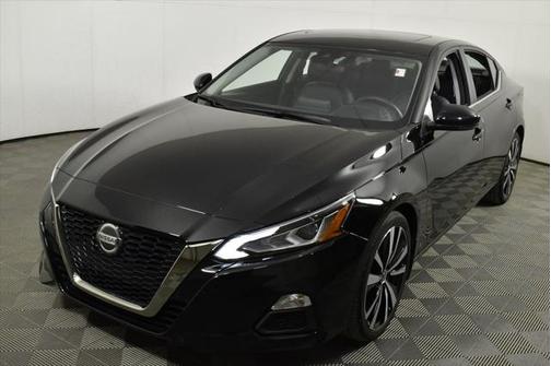 2020 Nissan Altima SR FWD