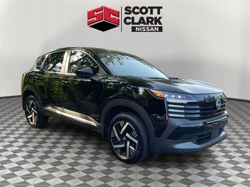 Super Black 2025 Nissan Kicks SV