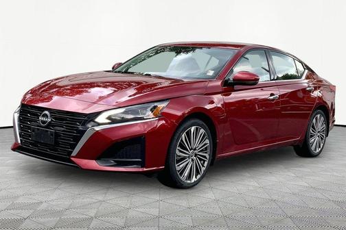 Scarlet Ember 2024 Nissan Altima 2.5 SL